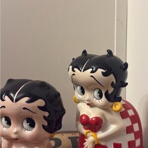Charming Figurine Set with Red AccentsBETTY BOOP BANKS